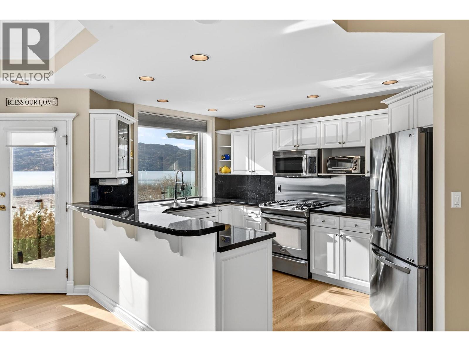 5312 Fulton Place, Peachland, British Columbia  V0H 1X1 - Photo 11 - 10380993