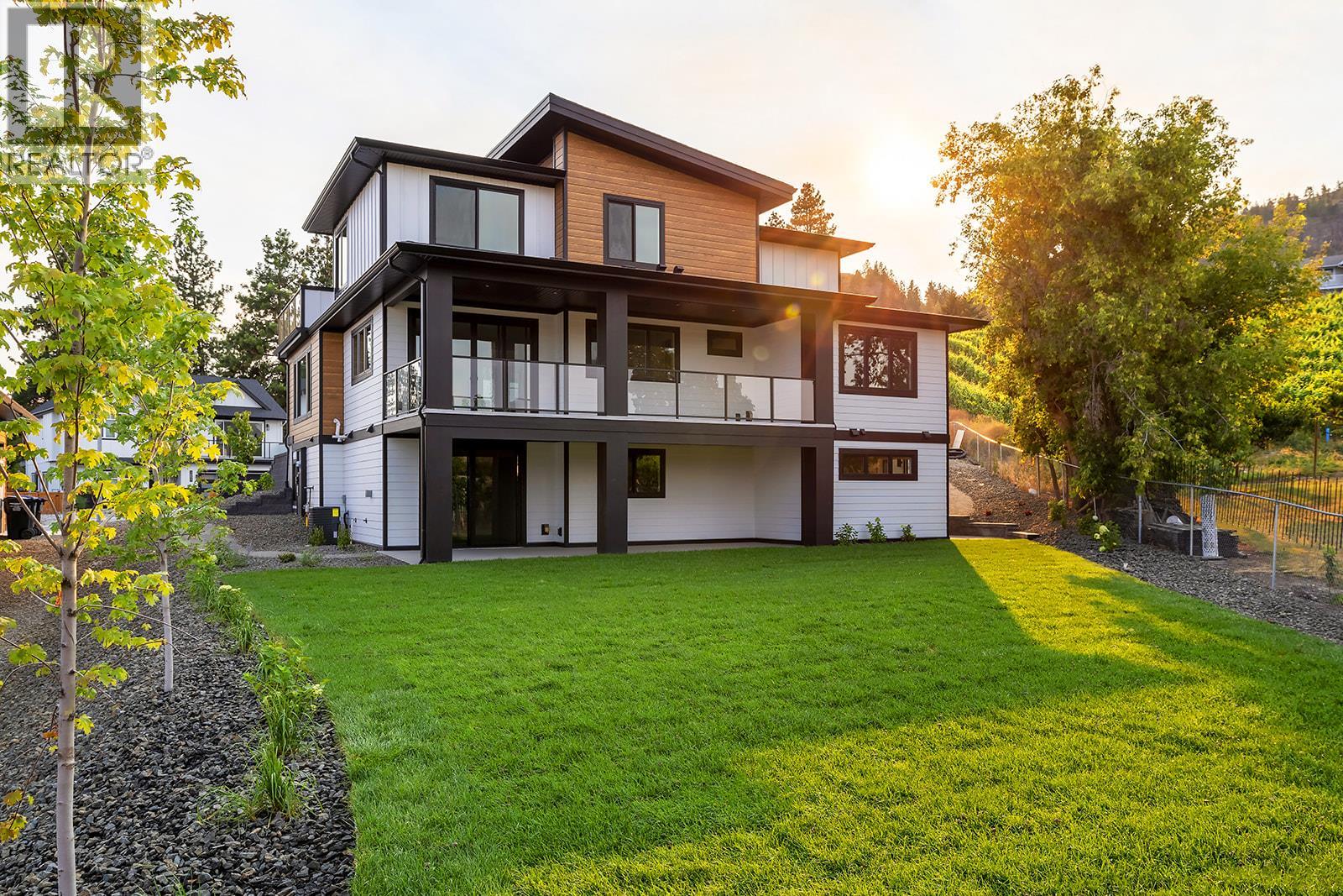 1054 Oak Barrel Place, West Kelowna, British Columbia  V1Z 0A6 - Photo 3 - 10381598