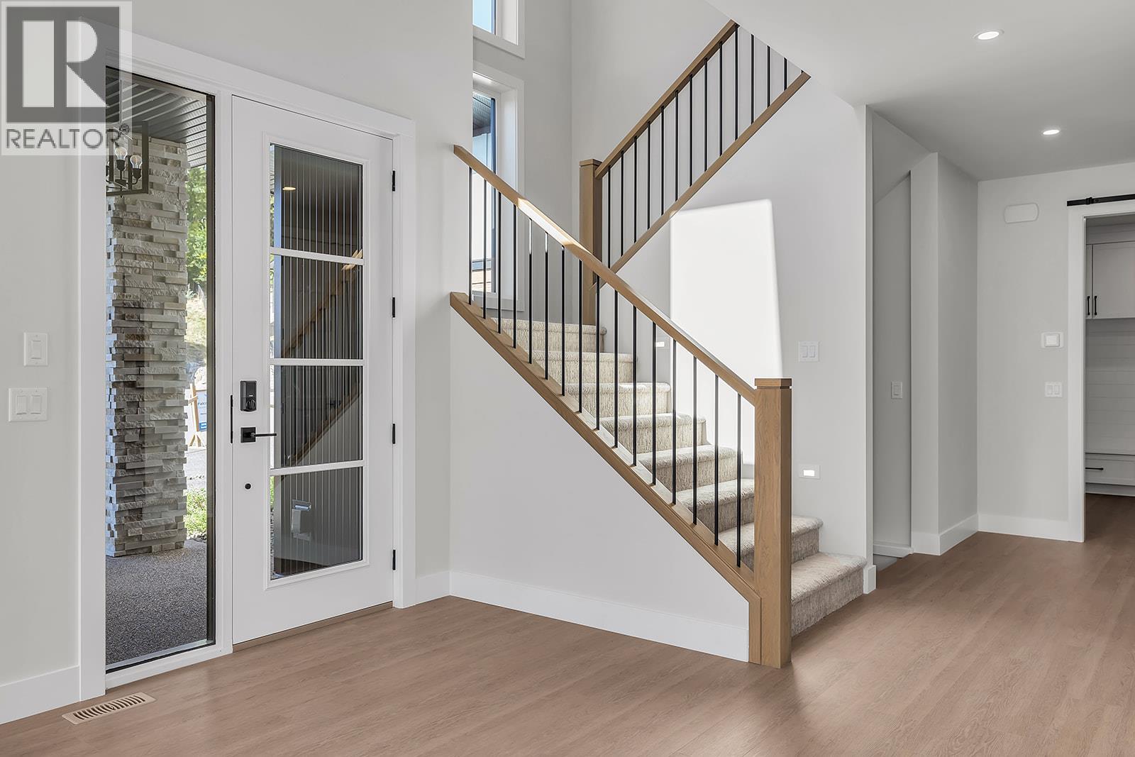 1054 Oak Barrel Place, West Kelowna, British Columbia  V1Z 0A6 - Photo 6 - 10381598