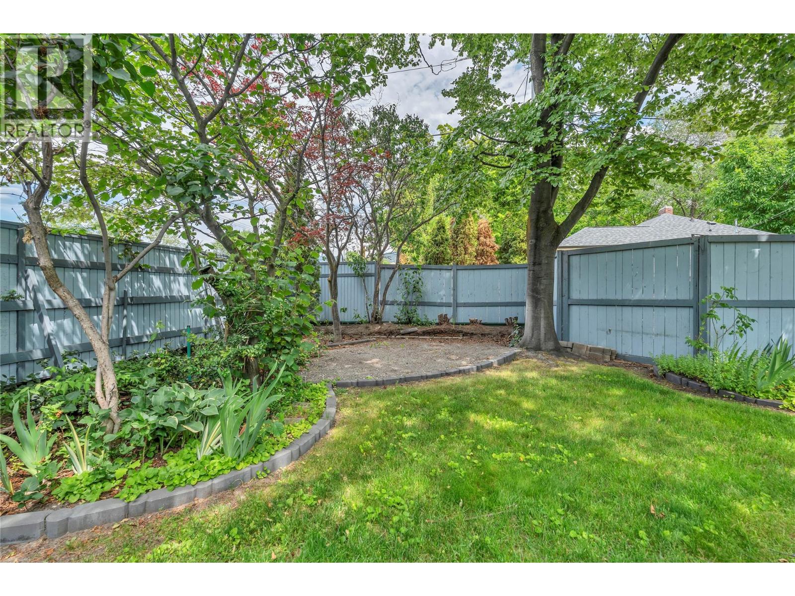 702 Winnipeg Street, Penticton, British Columbia  V2A 5N3 - Photo 35 - 10381554