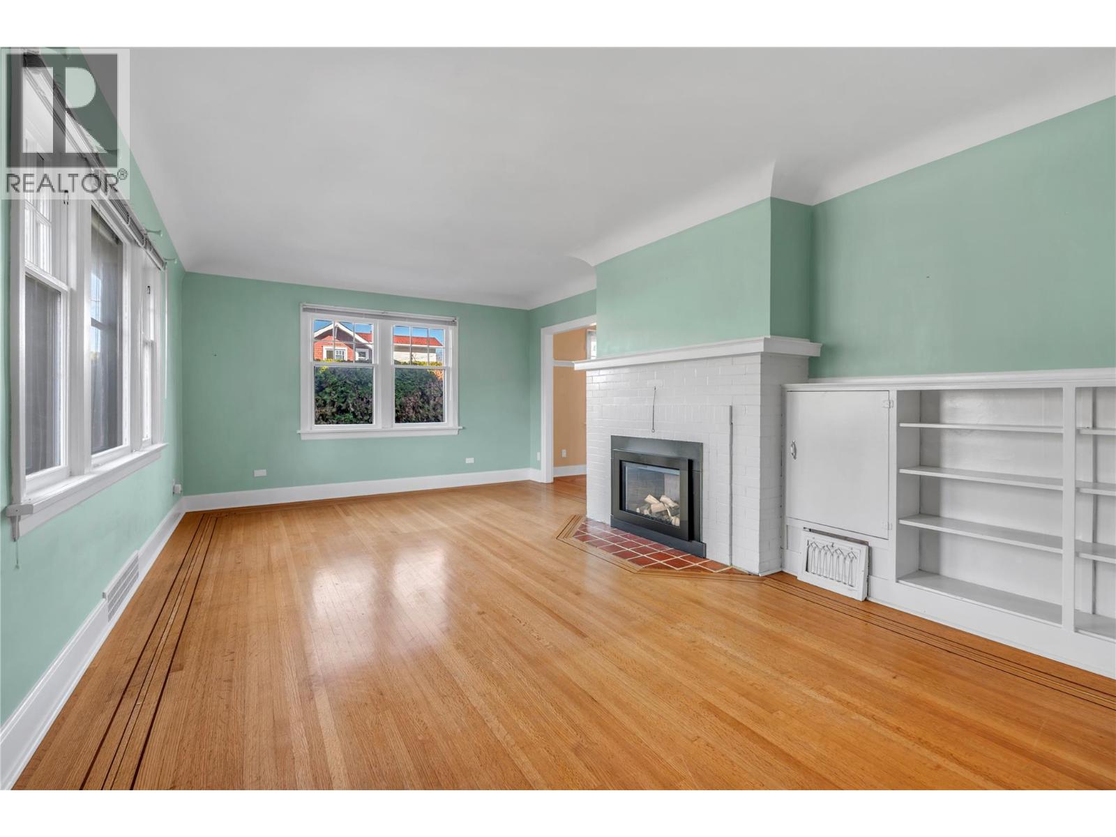 702 Winnipeg Street, Penticton, British Columbia  V2A 5N3 - Photo 4 - 10381554