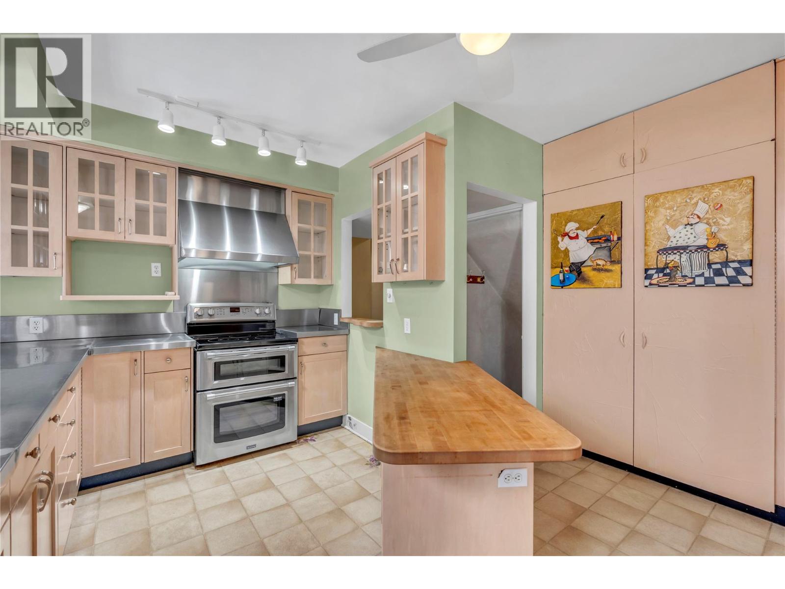 702 Winnipeg Street, Penticton, British Columbia  V2A 5N3 - Photo 9 - 10381554