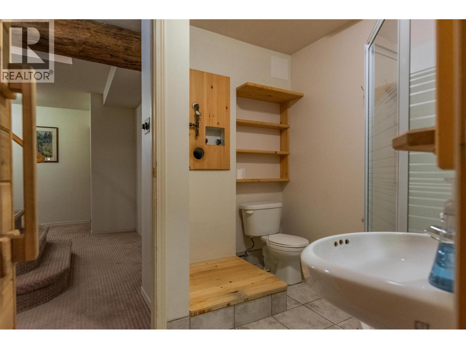 2266 Fifth Avenue, Rossland, British Columbia  V0G 1Y0 - Photo 36 - 10381336