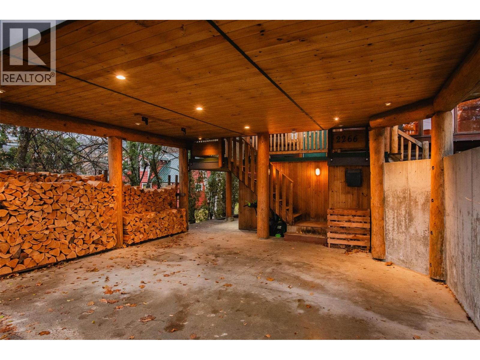 2266 Fifth Avenue, Rossland, British Columbia  V0G 1Y0 - Photo 51 - 10381336