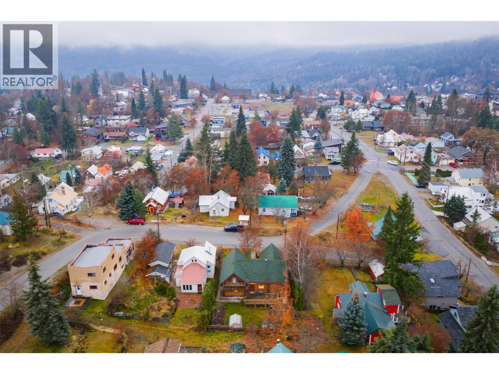 2266 Fifth Avenue, Rossland, British Columbia  V0G 1Y0 - Photo 76 - 10381336