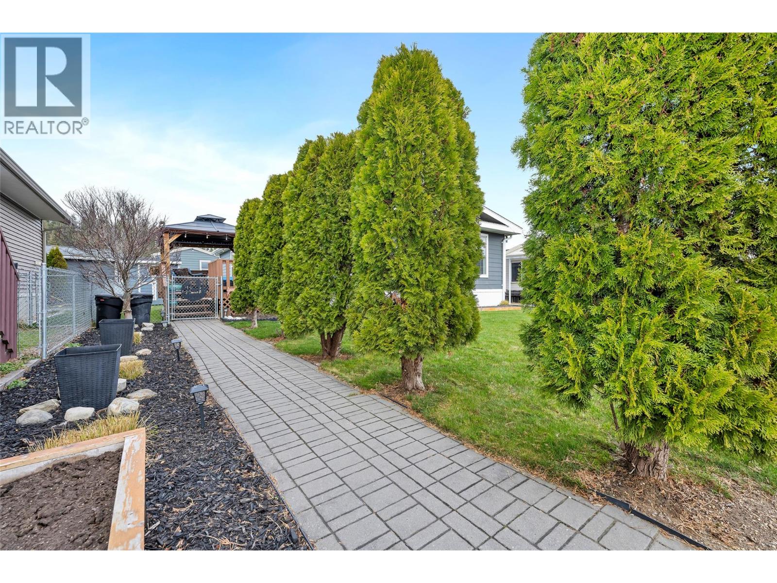 12560 Westside Road Unit# 98, Vernon, British Columbia  V1H 1S9 - Photo 3 - 10381150