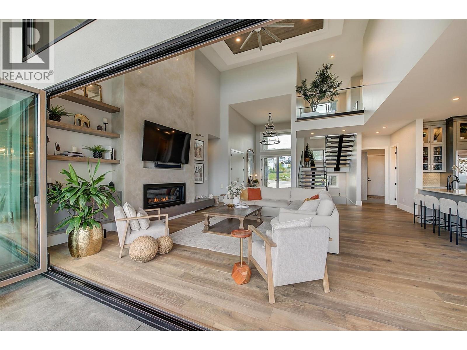 1612 Vincent Place, Kelowna, British Columbia  V1W 5N9 - Photo 15 - 10381438