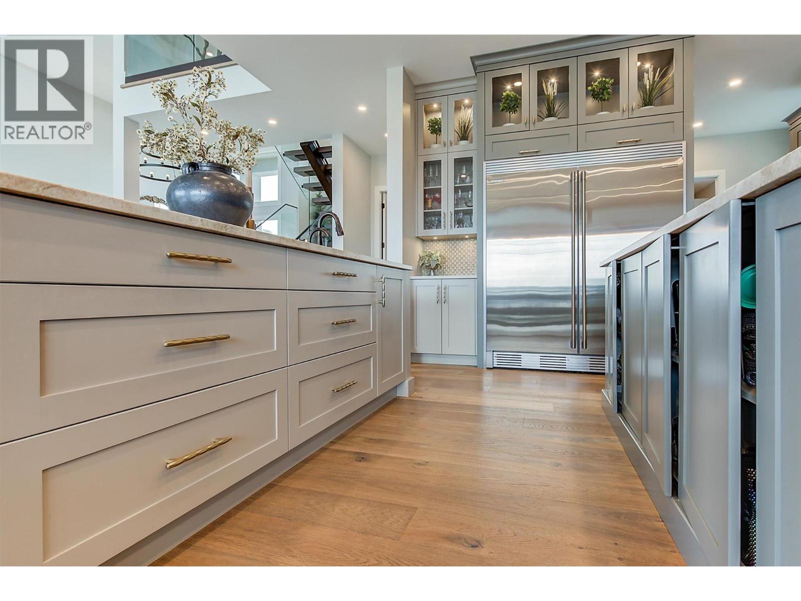 1612 Vincent Place, Kelowna, British Columbia  V1W 5N9 - Photo 23 - 10381438