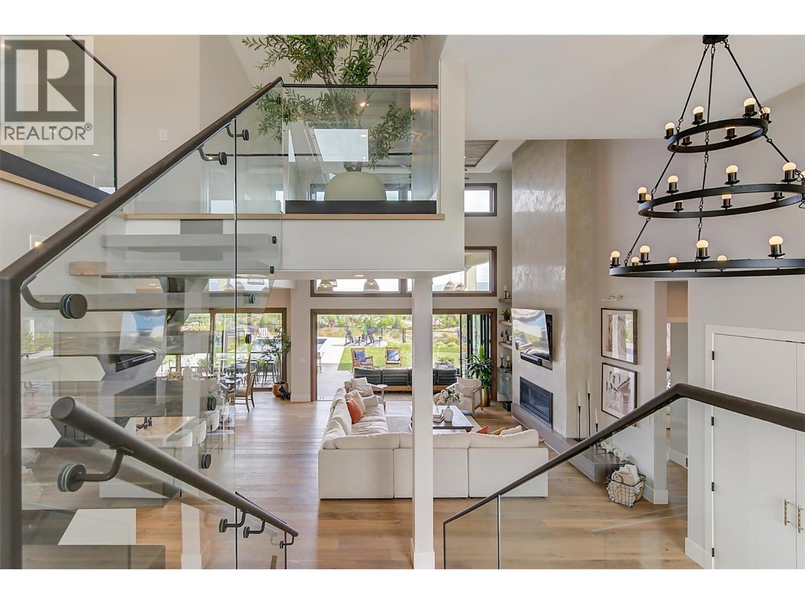 1612 Vincent Place, Kelowna, British Columbia  V1W 5N9 - Photo 54 - 10381438