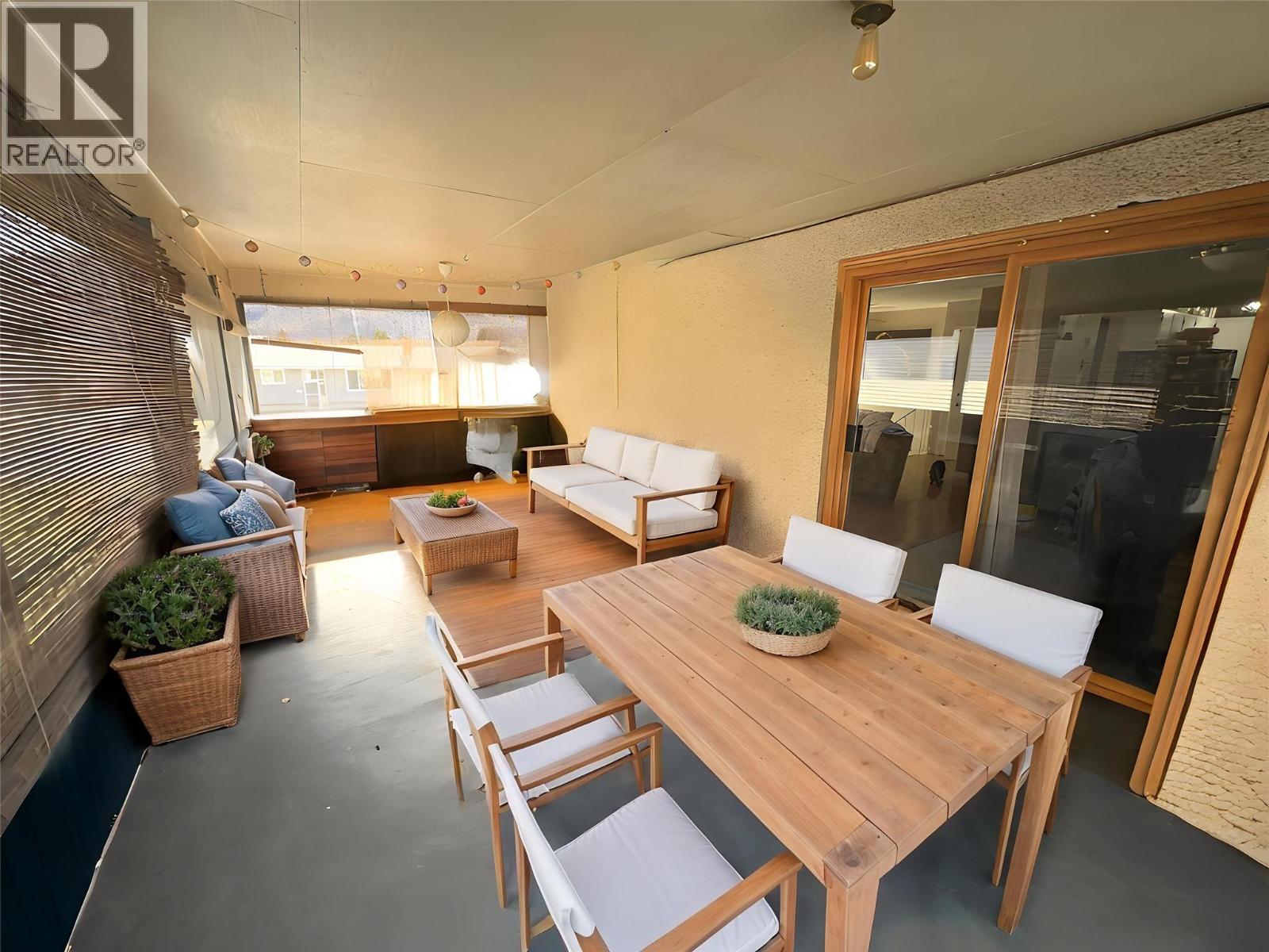 2270 Greenfield Avenue, Kamloops, British Columbia  V2B 4P3 - Photo 6 - 10381640