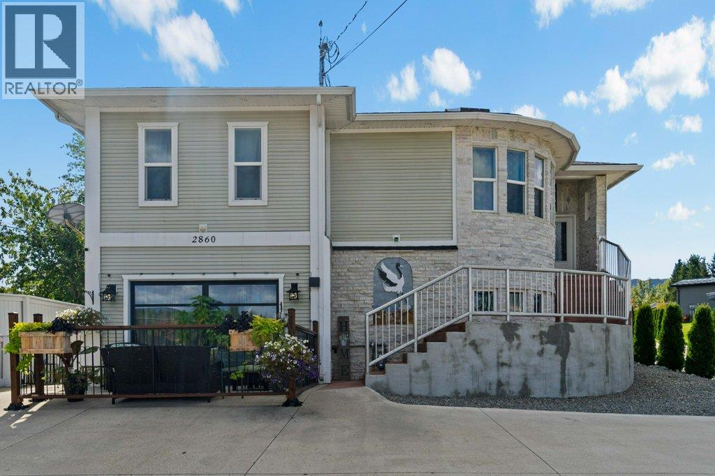 2860 15 Avenue Ne, Salmon Arm, British Columbia  V1E 2B6 - Photo 1 - 10381443