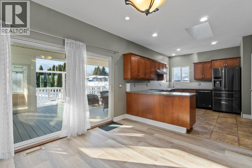 2860 15 Avenue Ne, Salmon Arm, British Columbia  V1E 2B6 - Photo 21 - 10381443