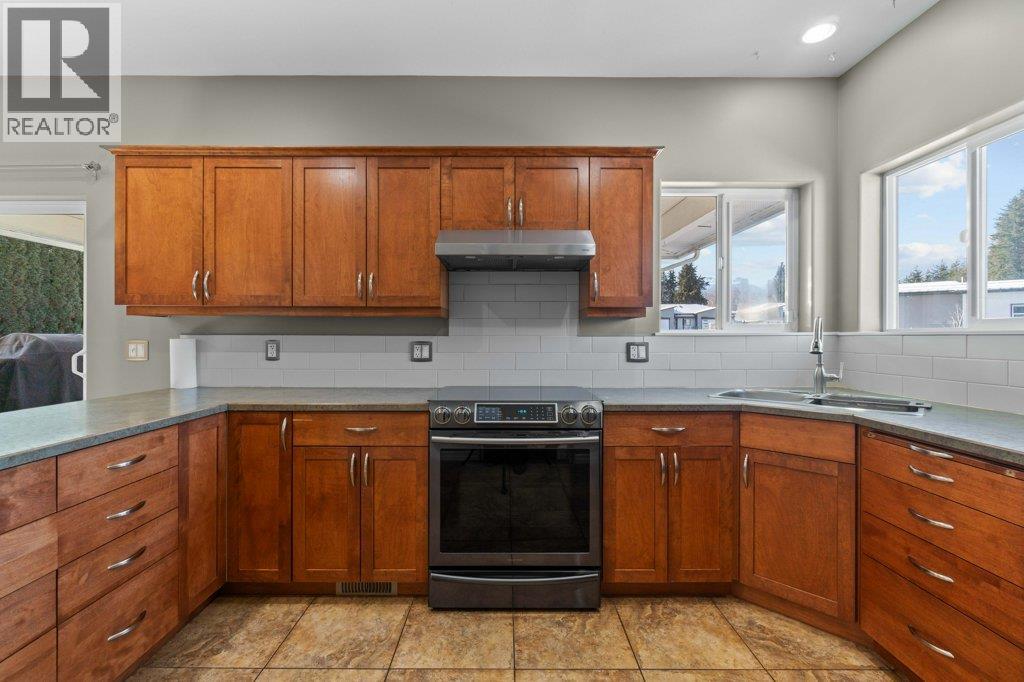 2860 15 Avenue Ne, Salmon Arm, British Columbia  V1E 2B6 - Photo 22 - 10381443