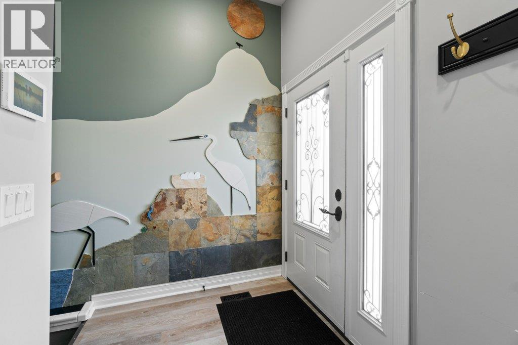 2860 15 Avenue Ne, Salmon Arm, British Columbia  V1E 2B6 - Photo 4 - 10381443