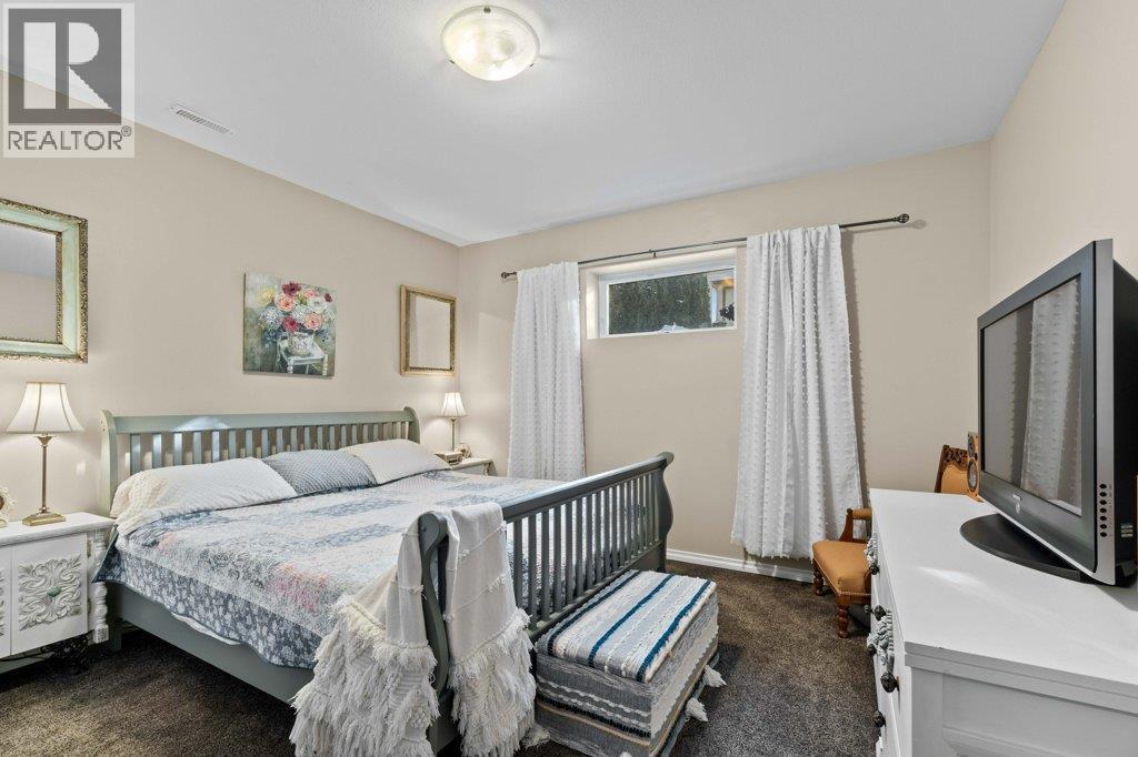 2860 15 Avenue Ne, Salmon Arm, British Columbia  V1E 2B6 - Photo 46 - 10381443