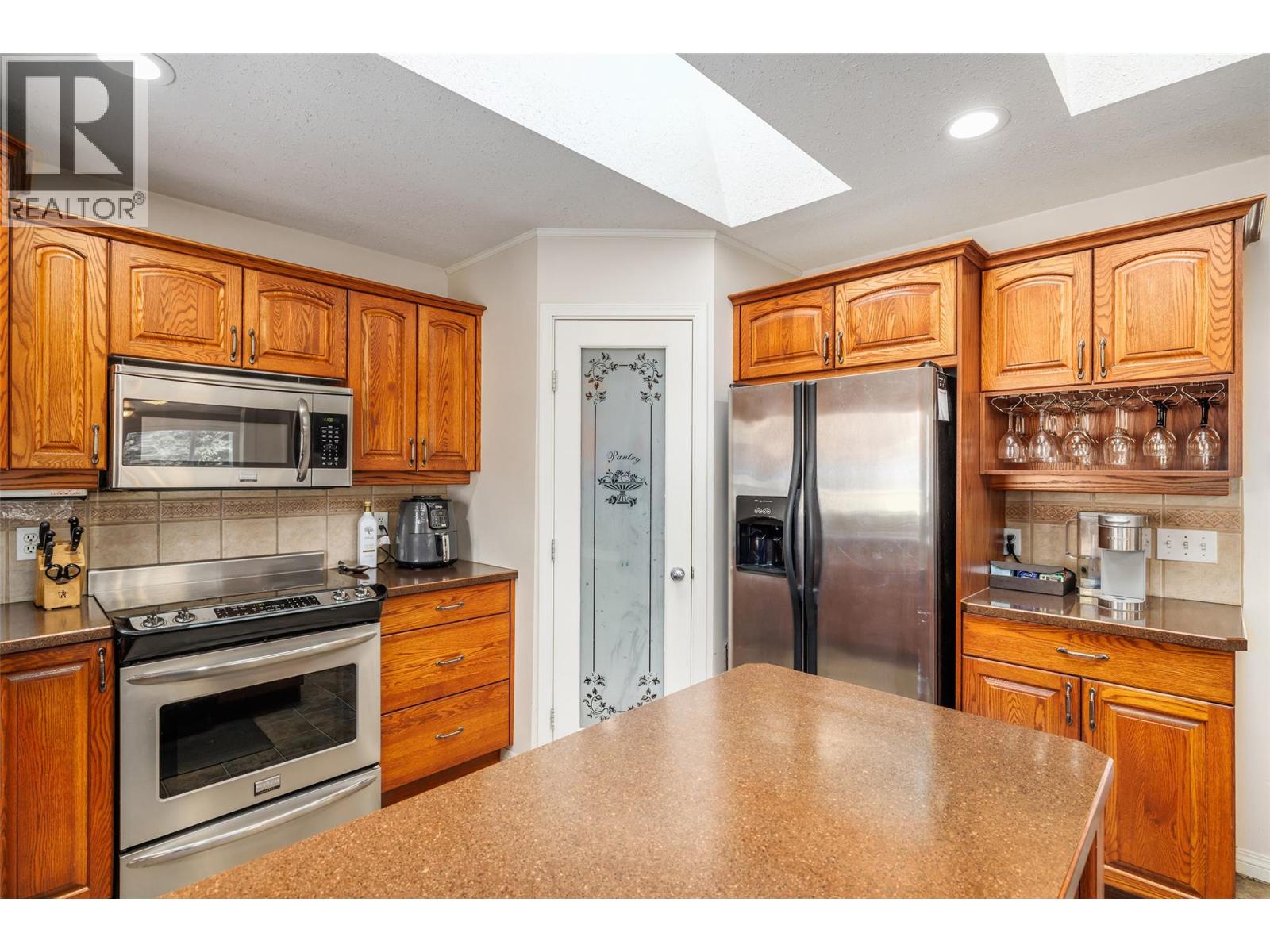 7992 Falcon Ridge Crescent, Kelowna, British Columbia  V1P 1J2 - Photo 7 - 10381130