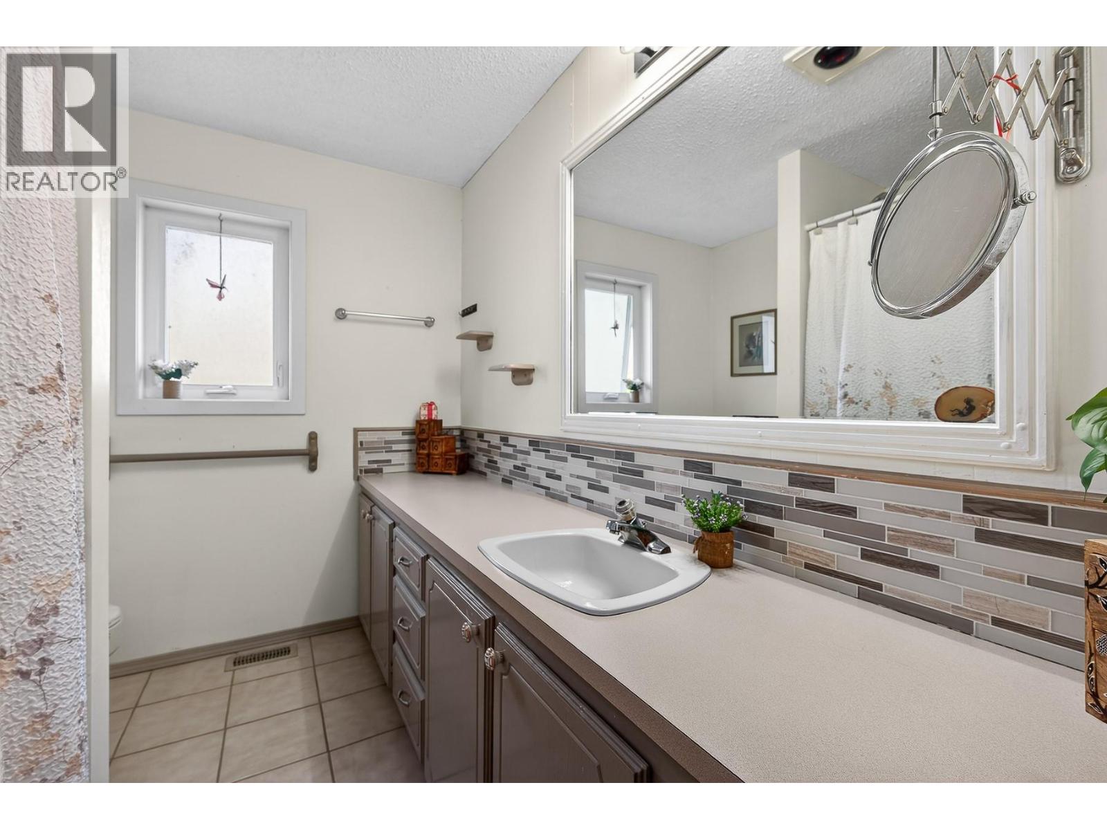 6100 Macdonald Street, Summerland, British Columbia  V0H 1Z1 - Photo 18 - 10380807