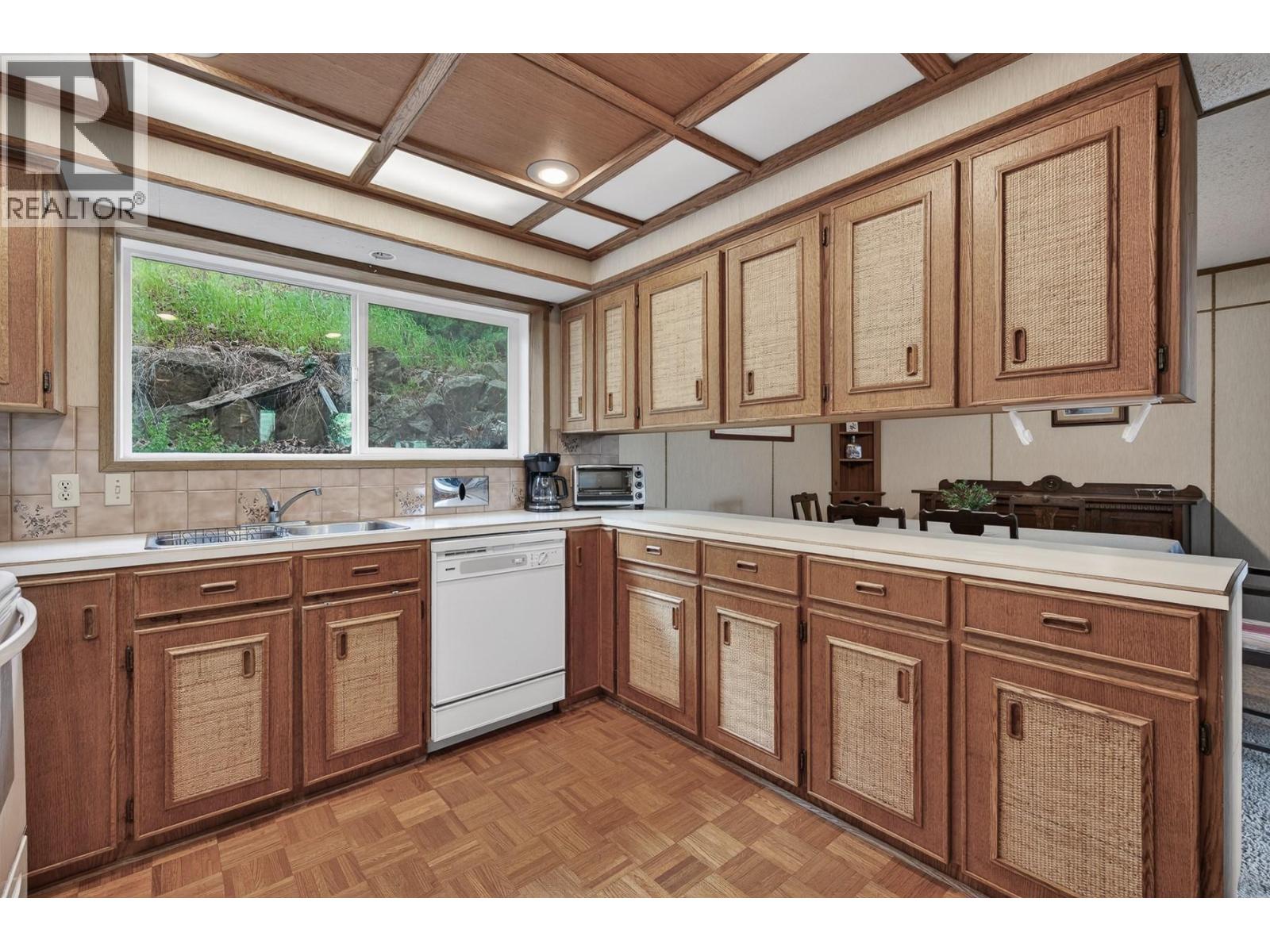 6100 Macdonald Street, Summerland, British Columbia  V0H 1Z1 - Photo 40 - 10380807