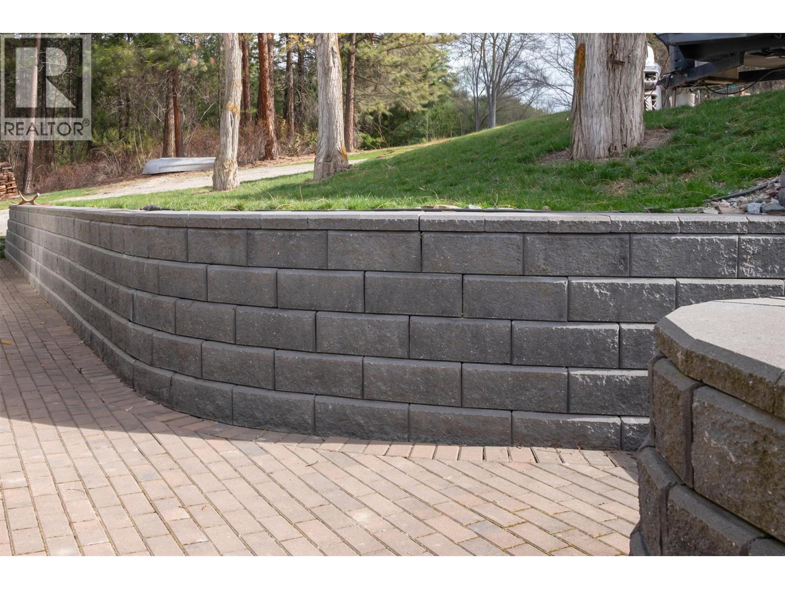 5574 Stubbs Road, Lake Country, British Columbia  V4V 1N1 - Photo 34 - 10380599