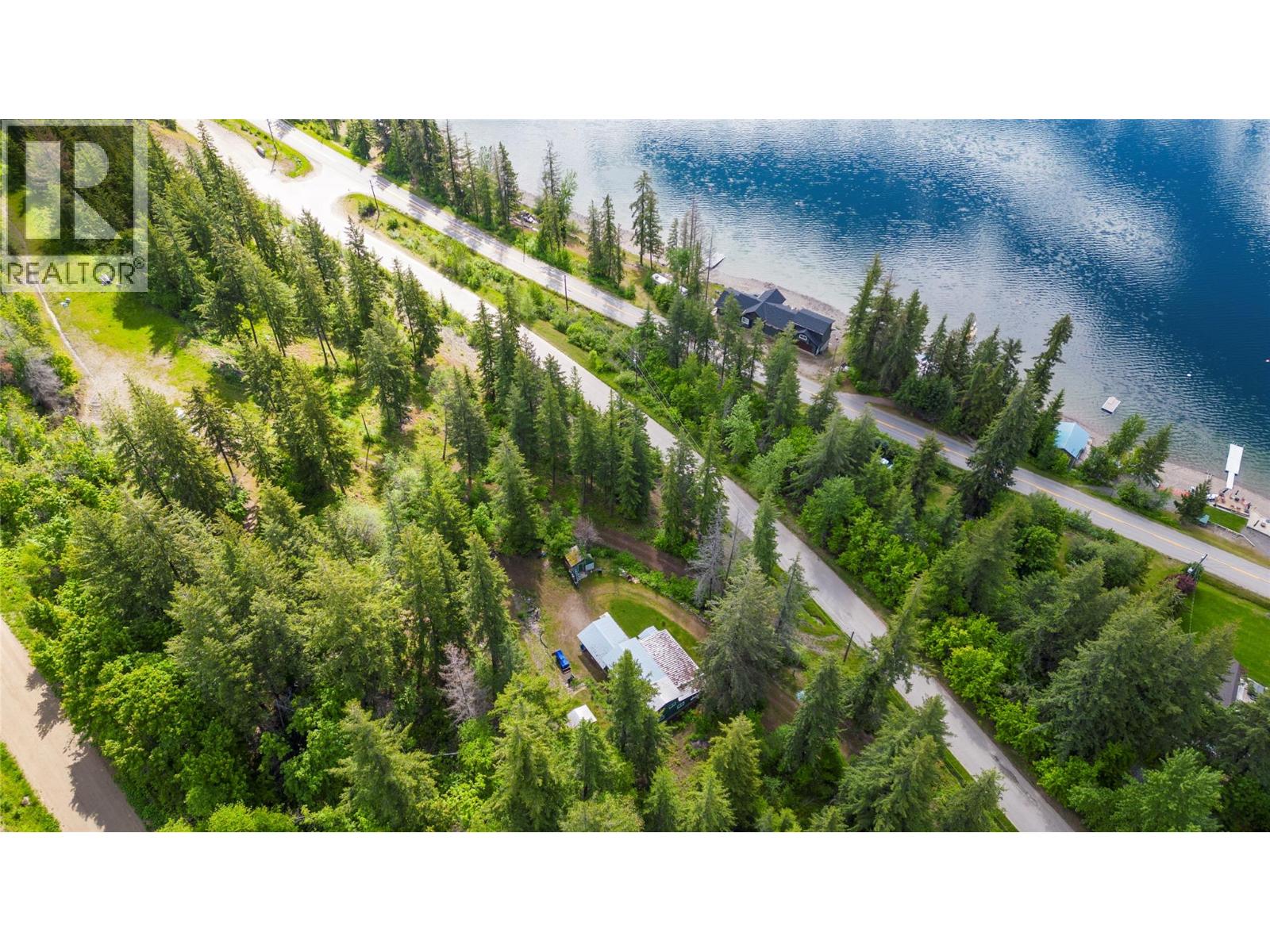 6497 Lindsay Road, Magna Bay, British Columbia  V0E 1M7 - Photo 13 - 10381476