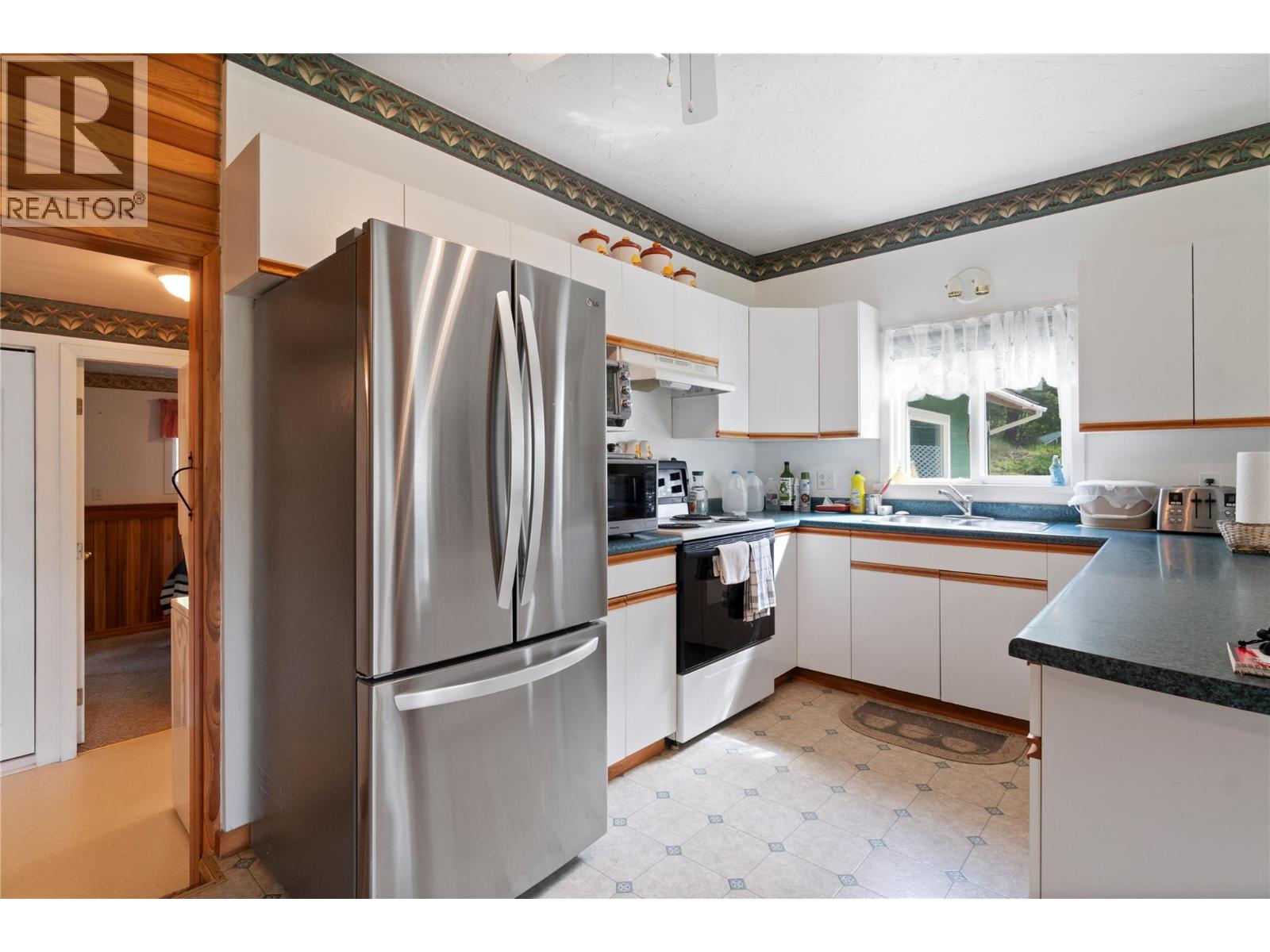 6497 Lindsay Road, Magna Bay, British Columbia  V0E 1M7 - Photo 19 - 10381476