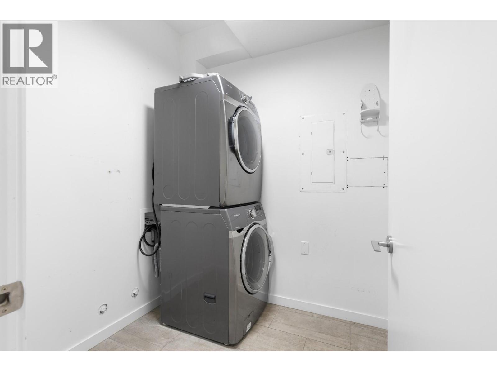 443 Christleton Avenue, Kelowna, British Columbia  V1Y 5H9 - Photo 24 - 10381230