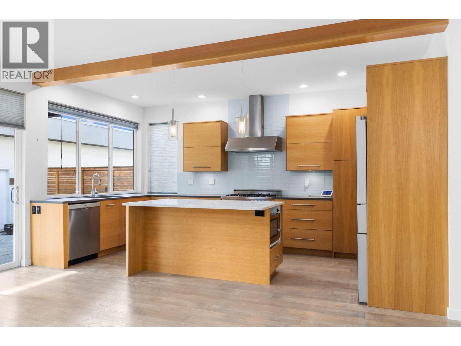 443 Christleton Avenue, Kelowna, British Columbia  V1Y 5H9 - Photo 8 - 10381230