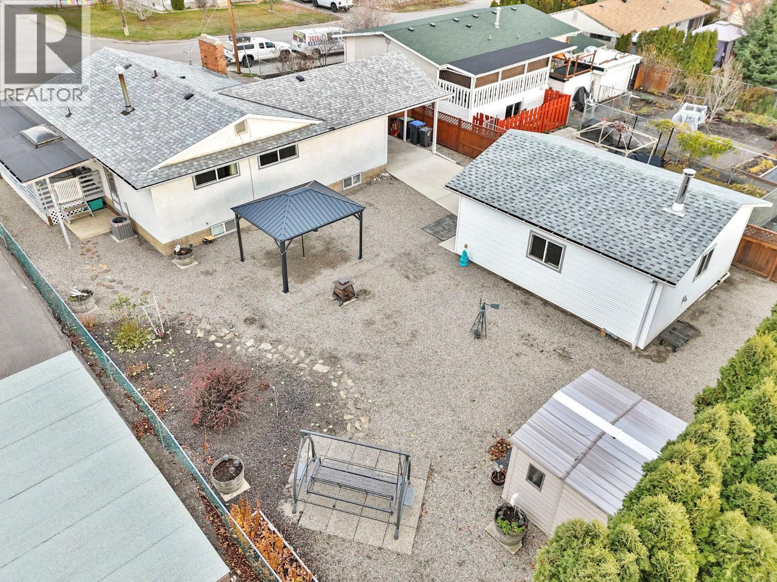 2429 Gosset Road, West Kelowna, British Columbia  V4T 1P4 - Photo 3 - 10380945