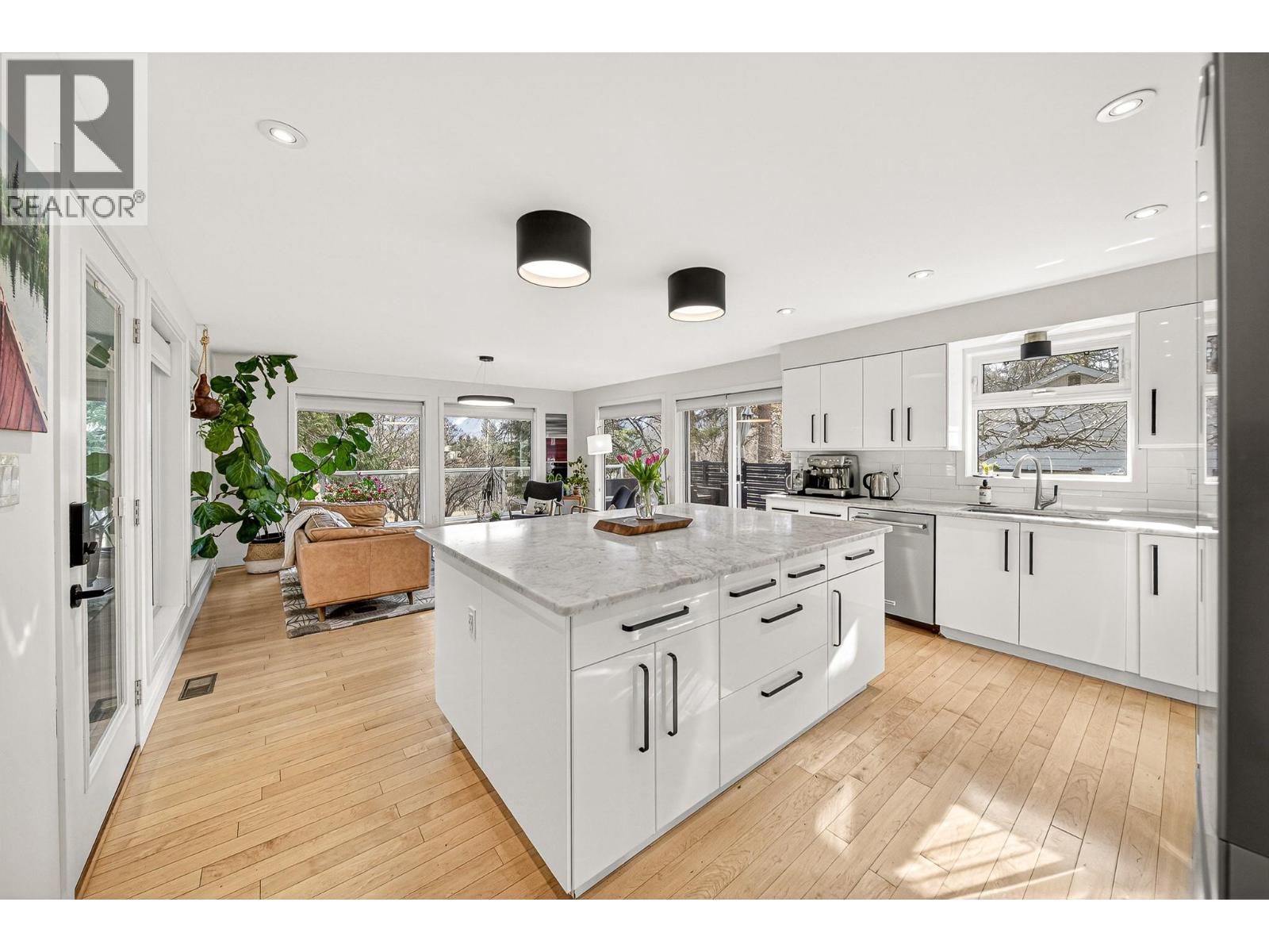 37 Park Crescent, Fernie, British Columbia  V0B 1M3 - Photo 24 - 10380936