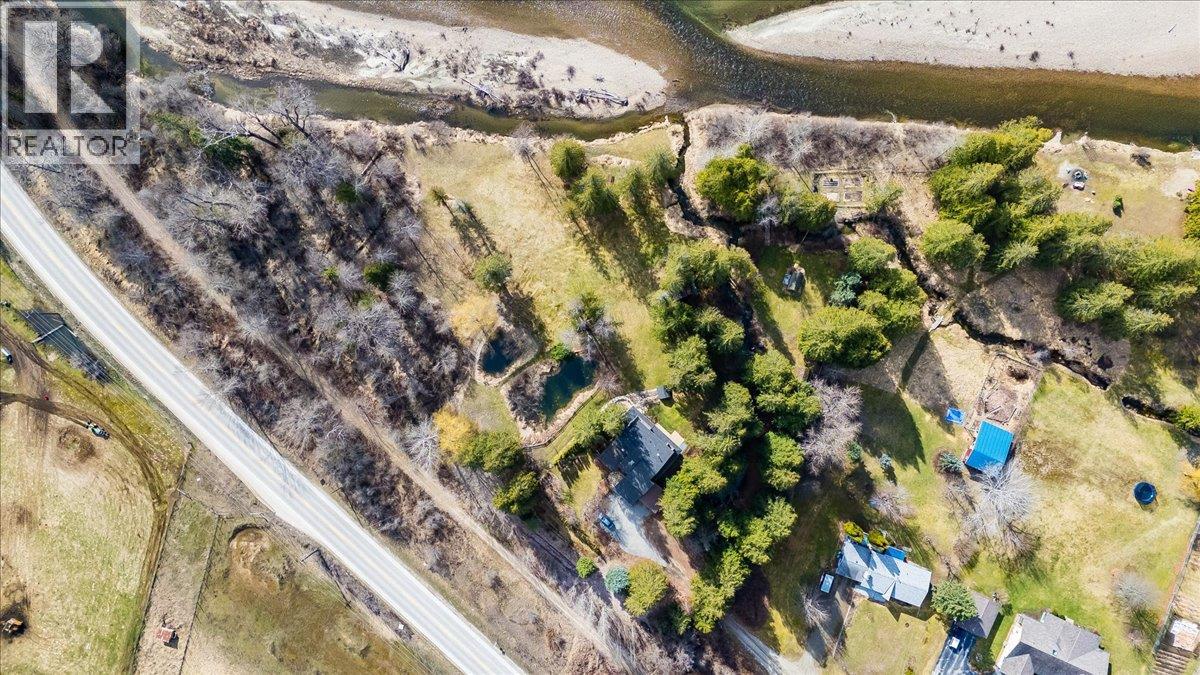 2827 Evin Road, Slocan Park, British Columbia  V0G 2E0 - Photo 12 - 10381350