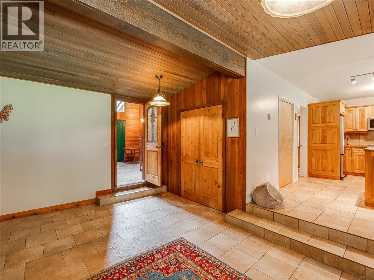 2827 Evin Road, Slocan Park, British Columbia  V0G 2E0 - Photo 36 - 10381350