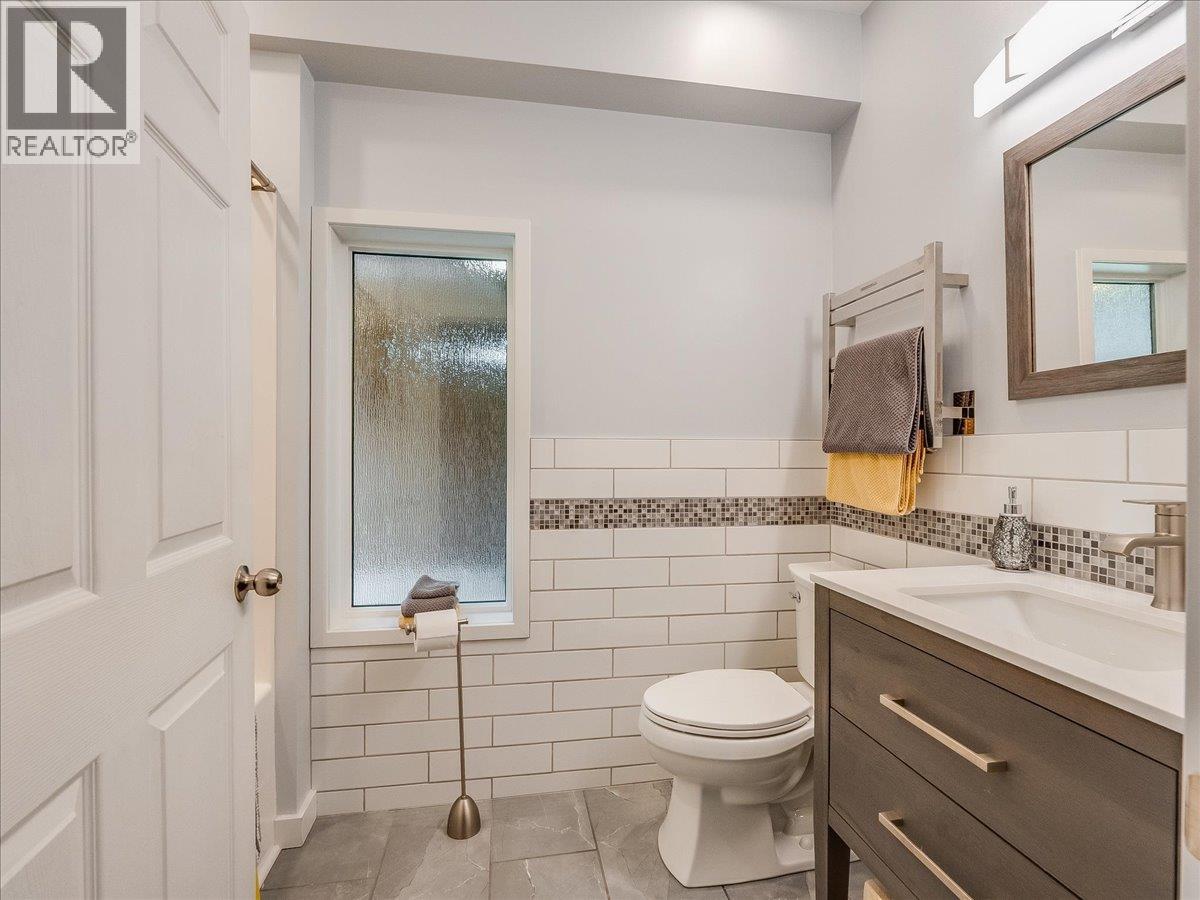 2827 Evin Road, Slocan Park, British Columbia  V0G 2E0 - Photo 47 - 10381350