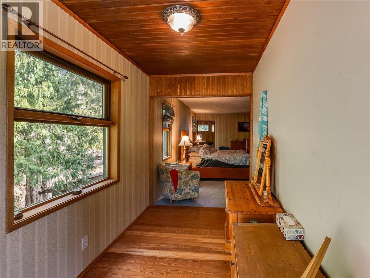 2827 Evin Road, Slocan Park, British Columbia  V0G 2E0 - Photo 56 - 10381350