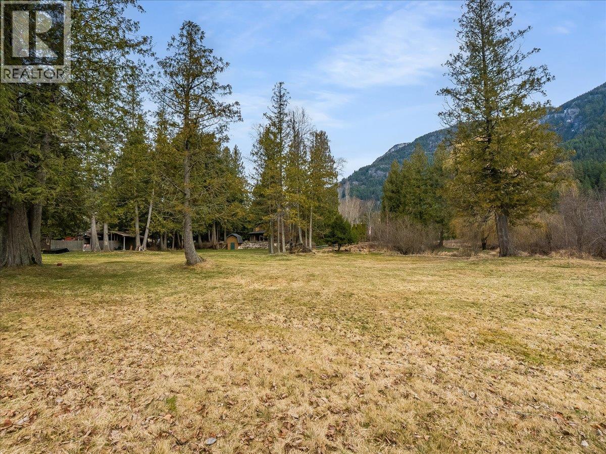 2827 Evin Road, Slocan Park, British Columbia  V0G 2E0 - Photo 80 - 10381350
