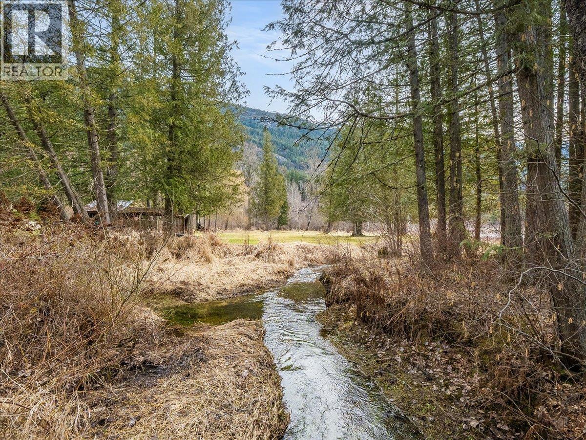 2827 Evin Road, Slocan Park, British Columbia  V0G 2E0 - Photo 82 - 10381350