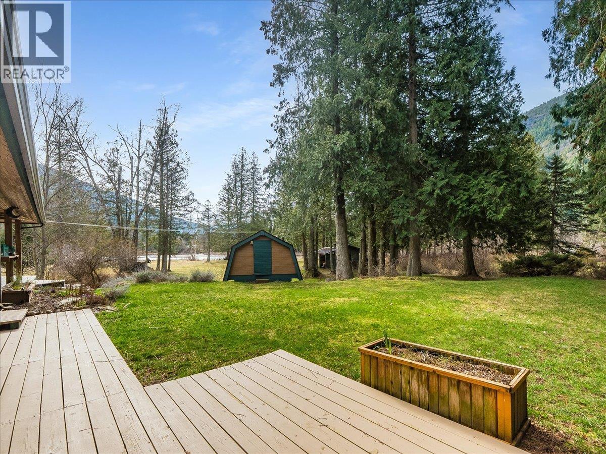 2827 Evin Road, Slocan Park, British Columbia  V0G 2E0 - Photo 86 - 10381350
