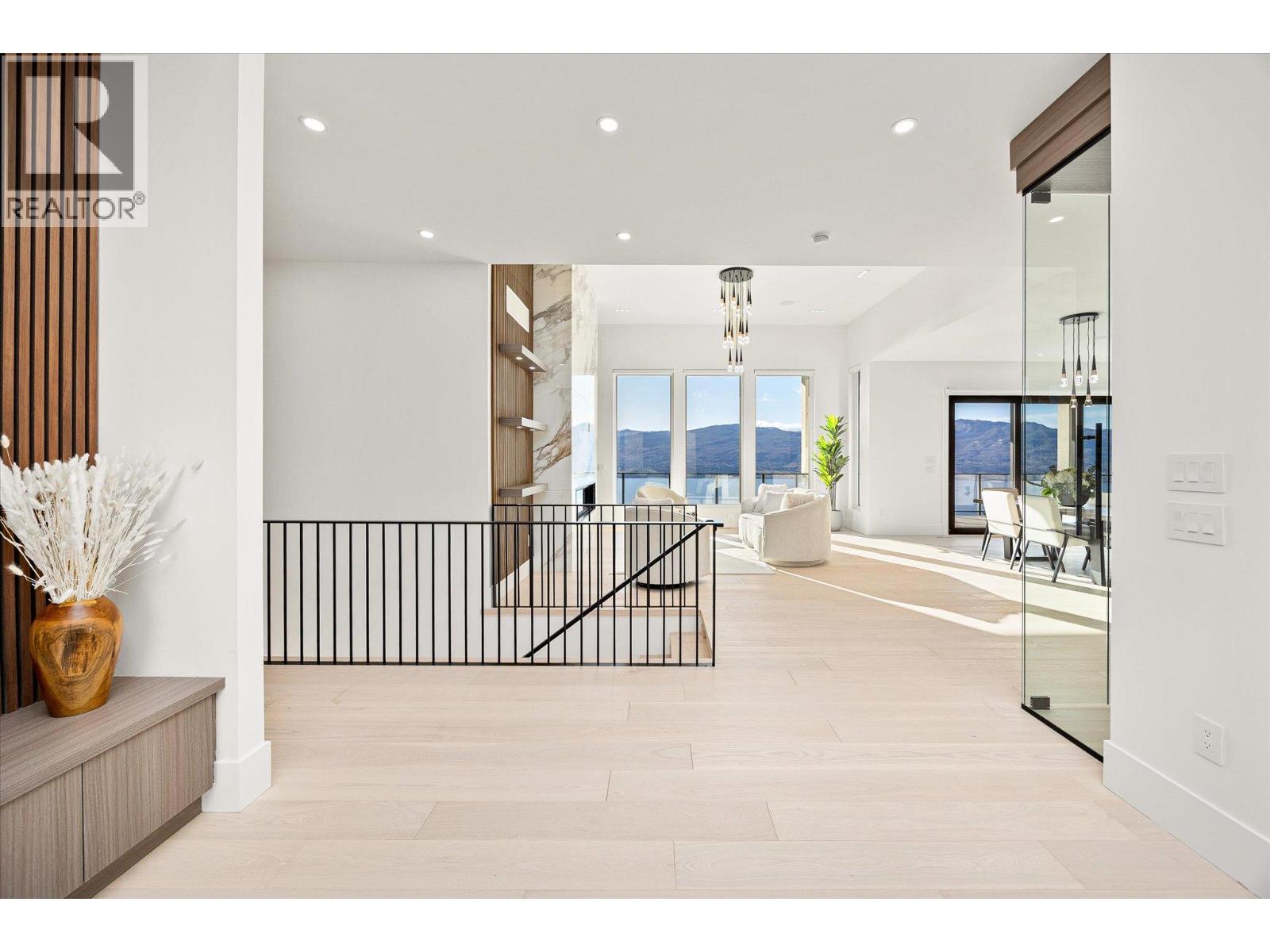 1343 Vineyard Drive, West Kelowna, British Columbia  V4T 0E9 - Photo 3 - 10381228