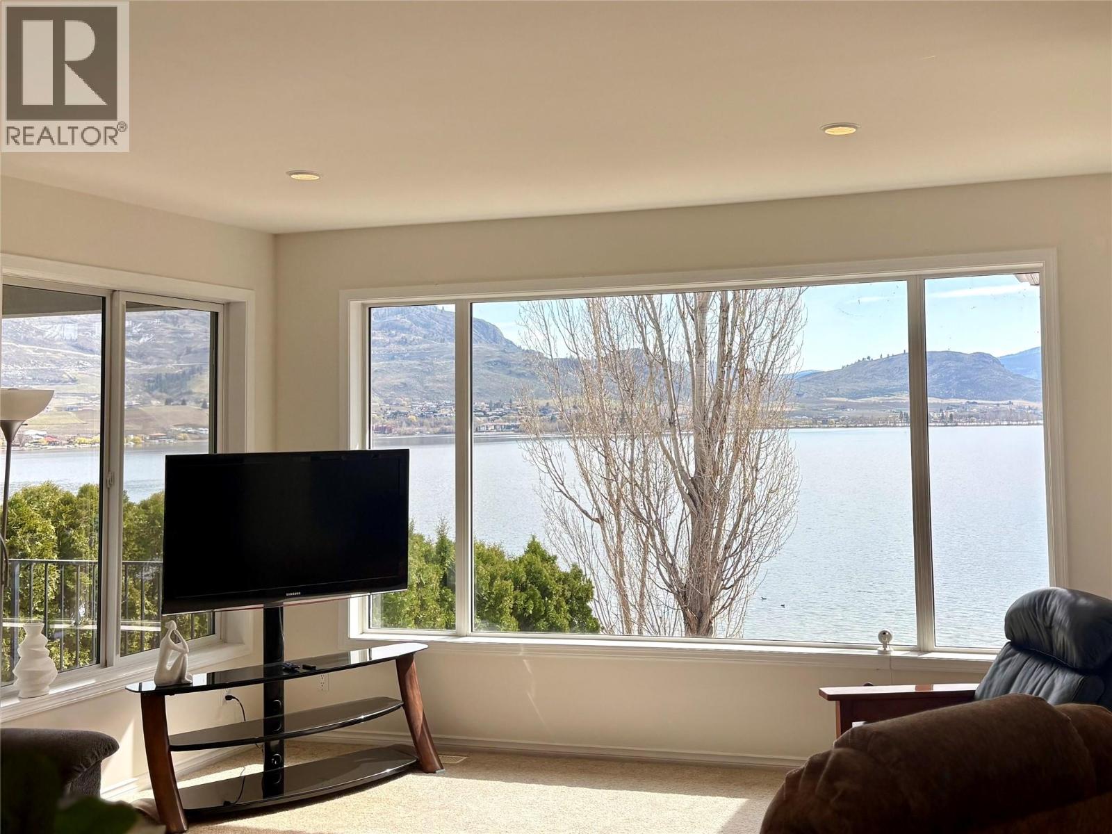 8503 Kingfisher Drive, Osoyoos, British Columbia  V0H 1V1 - Photo 7 - 10381045