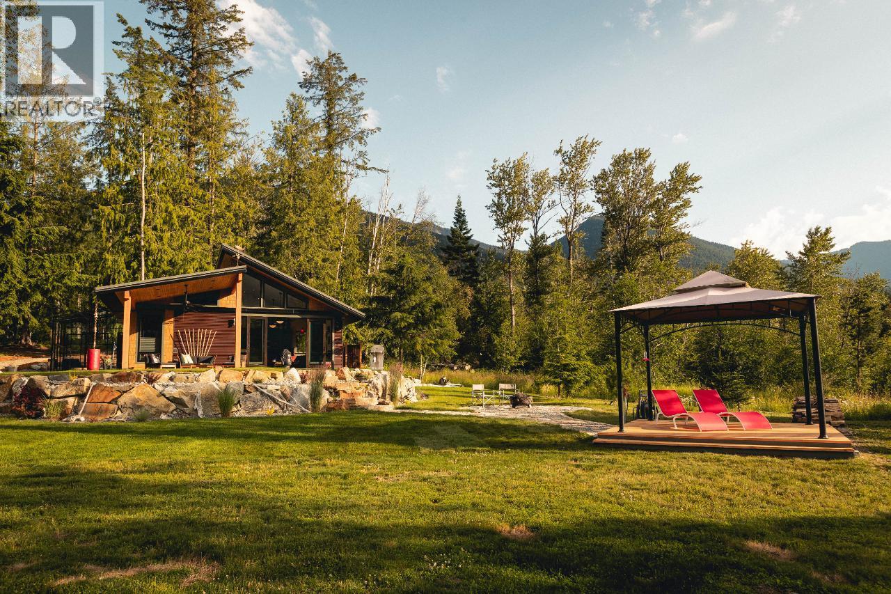 179 Kootenay Lake Road, Procter, British Columbia  V0G 1V0 - Photo 10 - 10381015