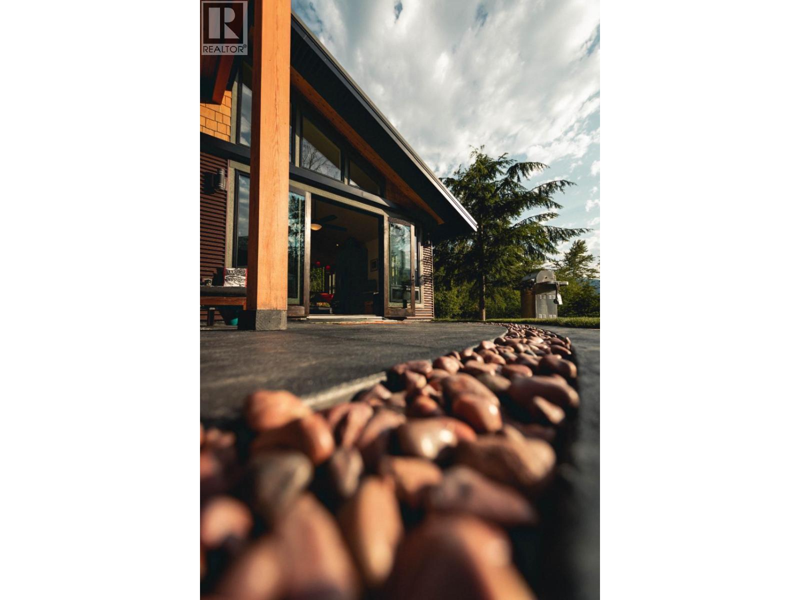 179 Kootenay Lake Road, Procter, British Columbia  V0G 1V0 - Photo 12 - 10381015