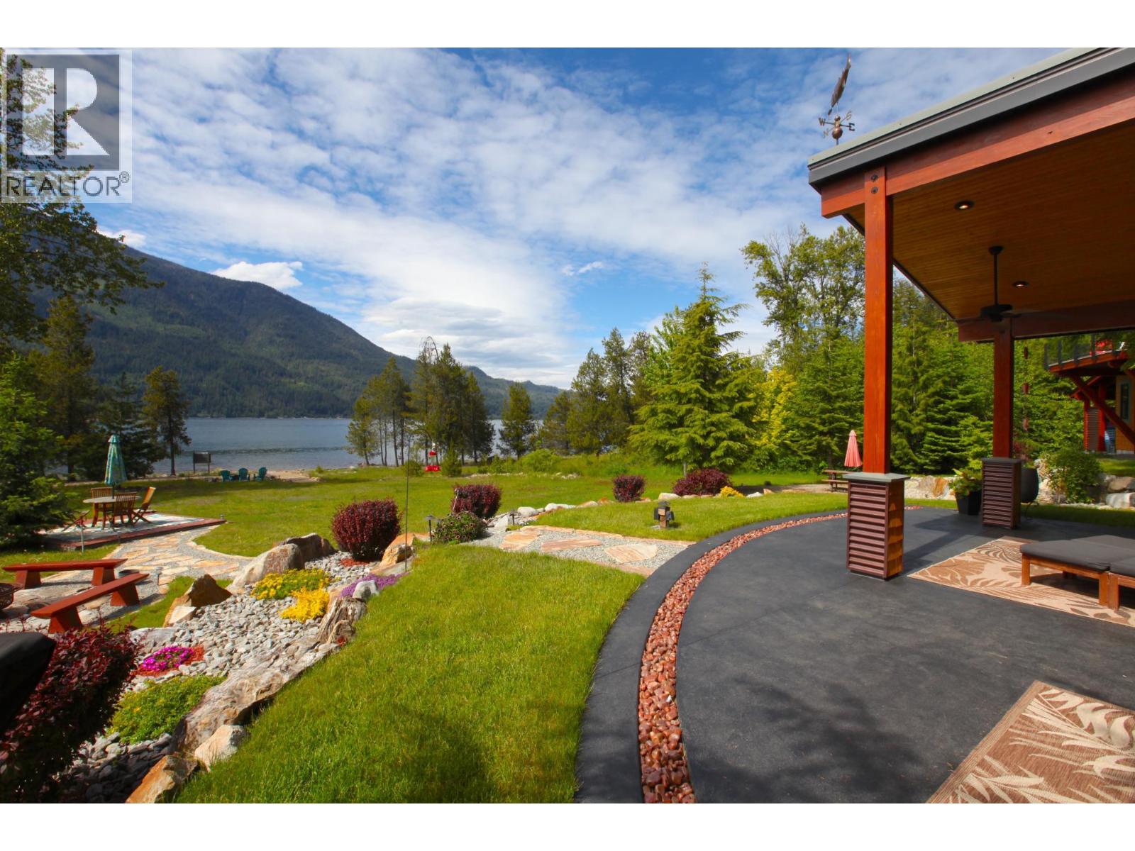 179 Kootenay Lake Road, Procter, British Columbia  V0G 1V0 - Photo 15 - 10381015