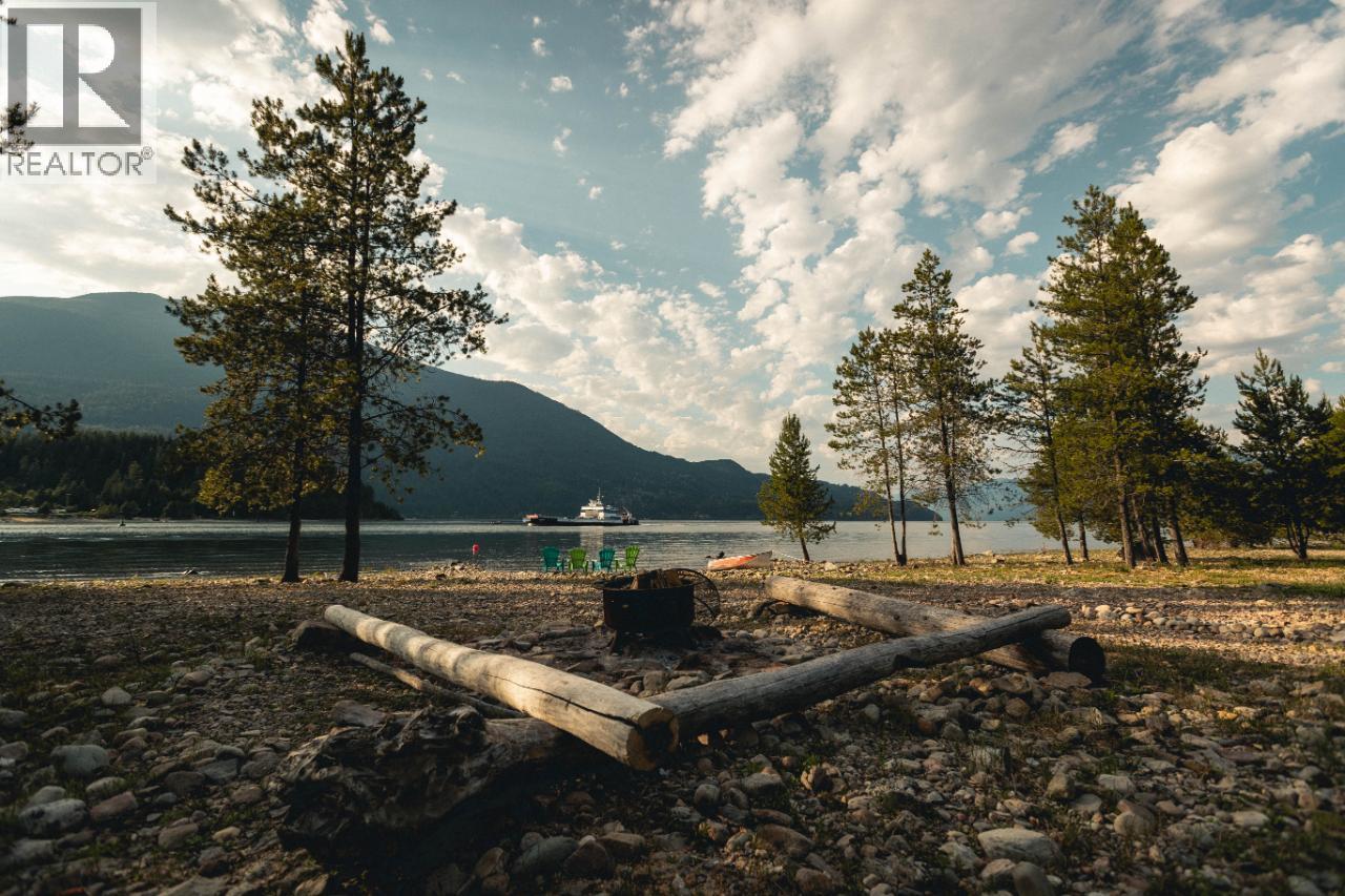 179 Kootenay Lake Road, Procter, British Columbia  V0G 1V0 - Photo 18 - 10381015