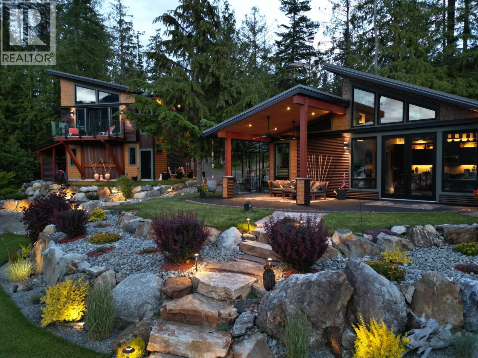 179 Kootenay Lake Road, Procter, British Columbia  V0G 1V0 - Photo 2 - 10381015