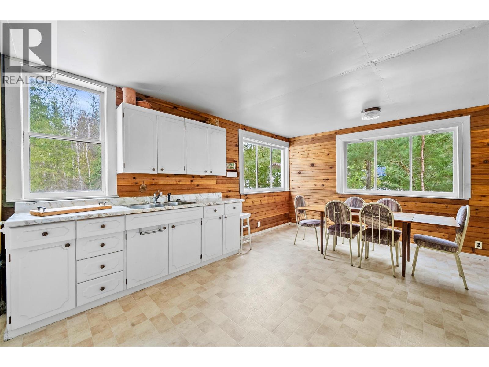 1361 Daniels Road, Seymour Arm, British Columbia  V0E 1M9 - Photo 12 - 10380082