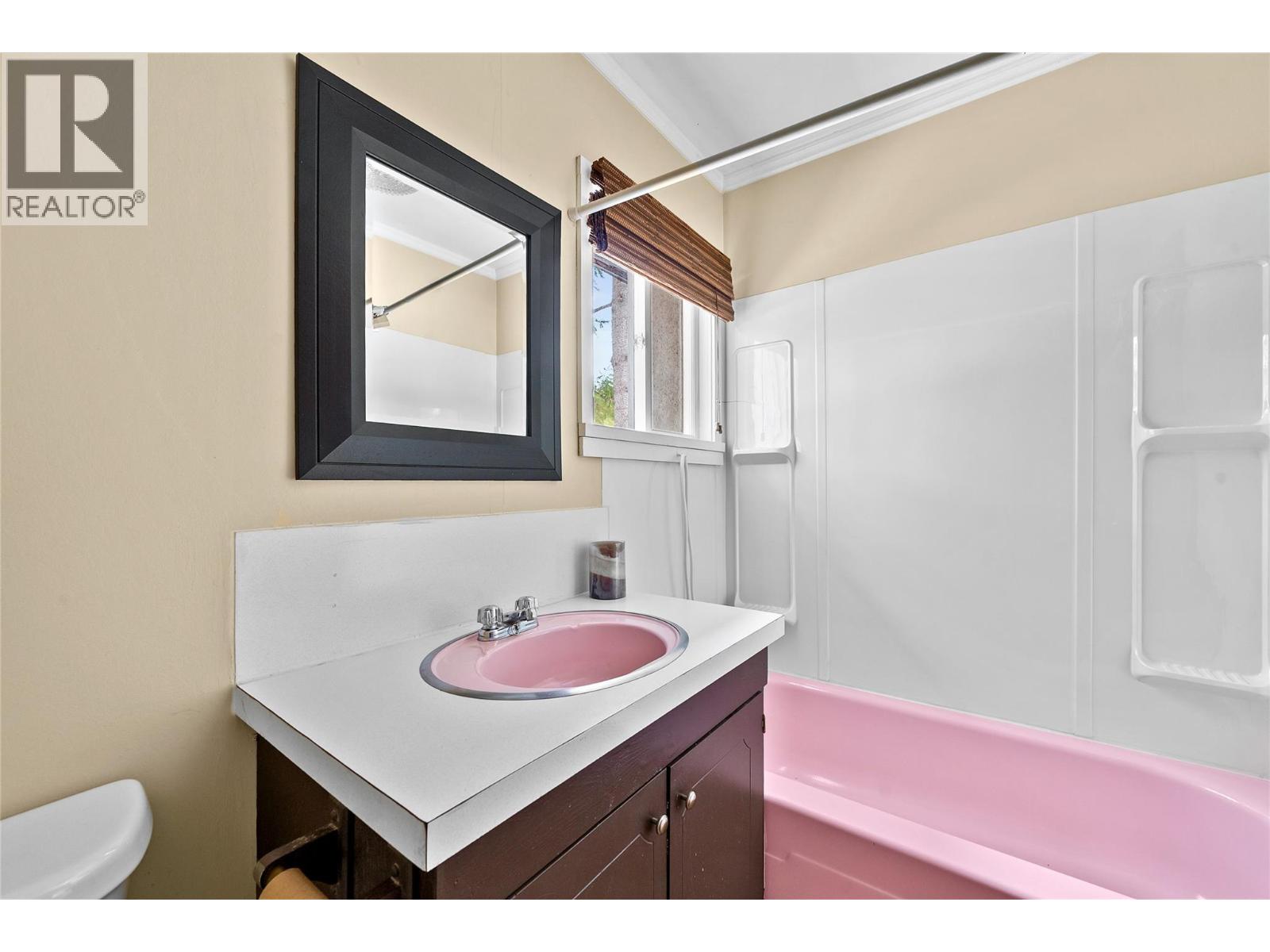 1361 Daniels Road, Seymour Arm, British Columbia  V0E 1M9 - Photo 24 - 10380082