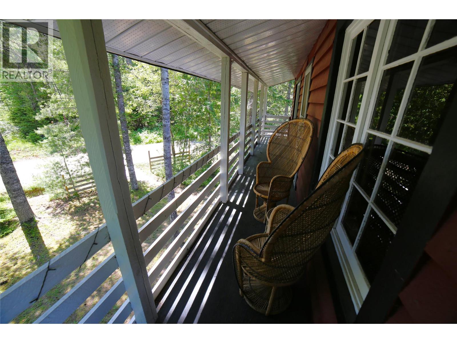 1361 Daniels Road, Seymour Arm, British Columbia  V0E 1M9 - Photo 38 - 10380082