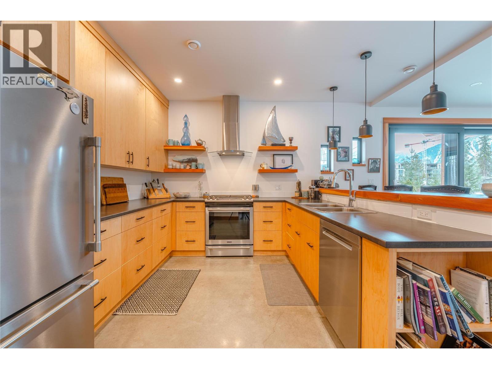 1849 Hay Road, Revelstoke, British Columbia  V0E 2S1 - Photo 14 - 10381003