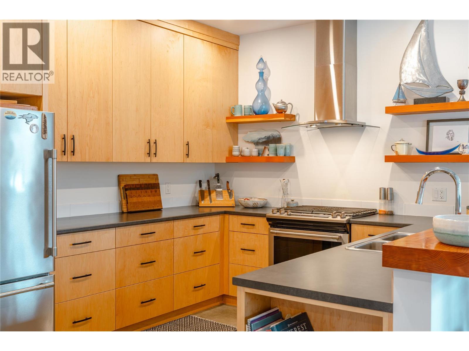 1849 Hay Road, Revelstoke, British Columbia  V0E 2S1 - Photo 16 - 10381003