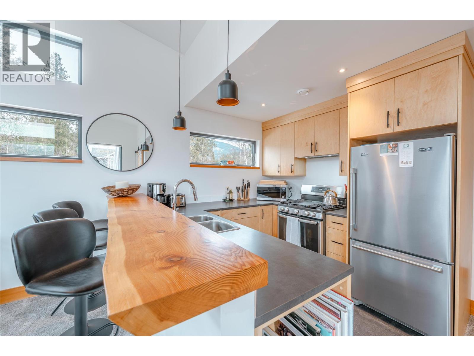 1849 Hay Road, Revelstoke, British Columbia  V0E 2S1 - Photo 38 - 10381003