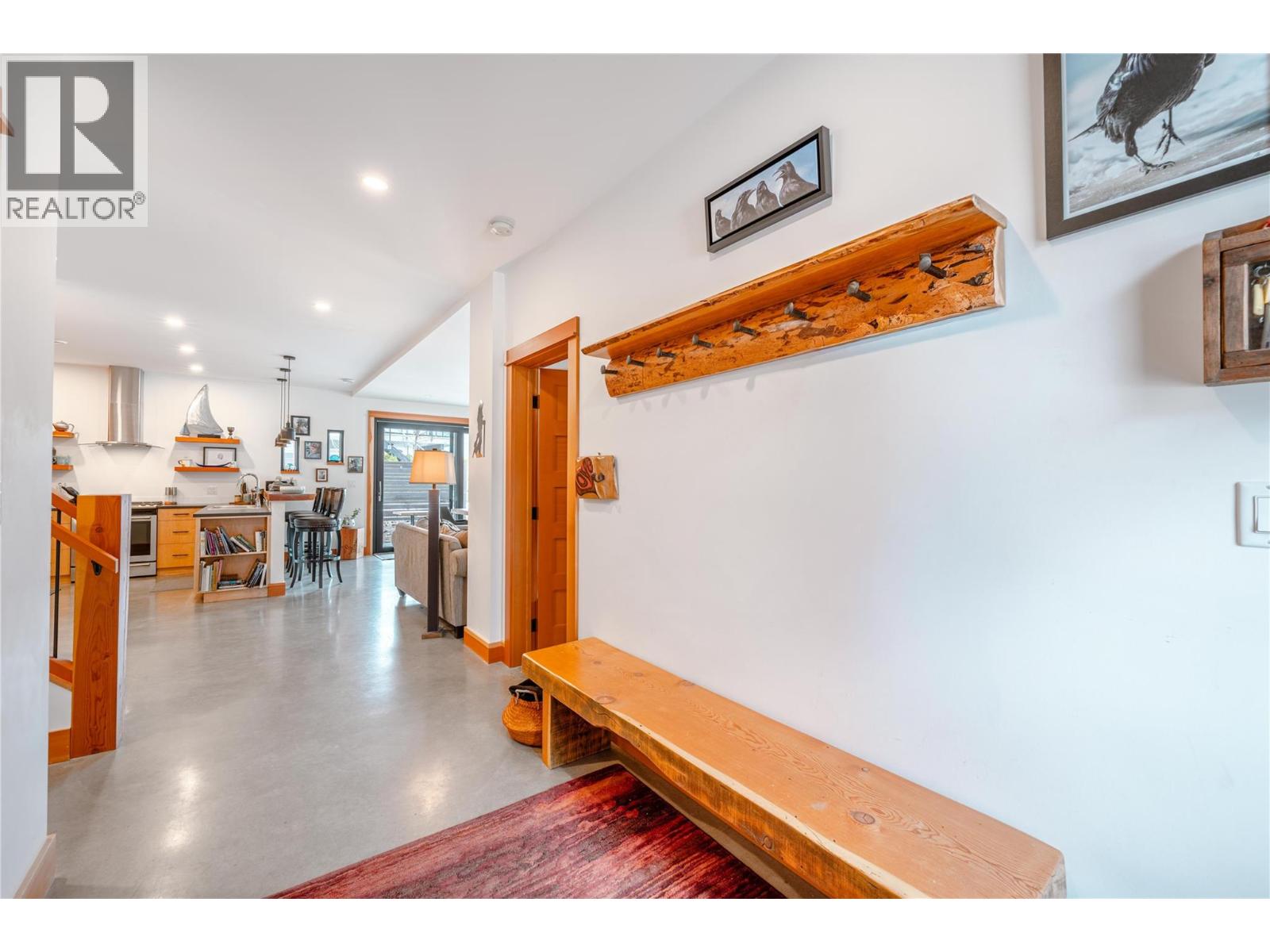 1849 Hay Road, Revelstoke, British Columbia  V0E 2S1 - Photo 4 - 10381003